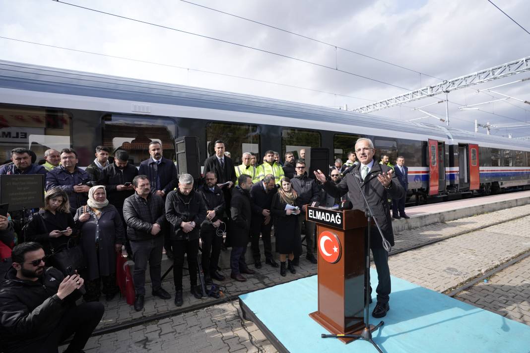 Ankara-Elmadağ banliyö tren seferleri bayram sonuna kadar ücretsiz olacak 8